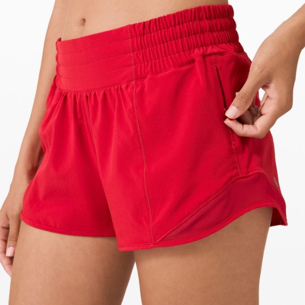 DARK RED LULULEMON HOTTY HOT HIGH RISE SHORTS INSEAM 2.5 SIZE 4